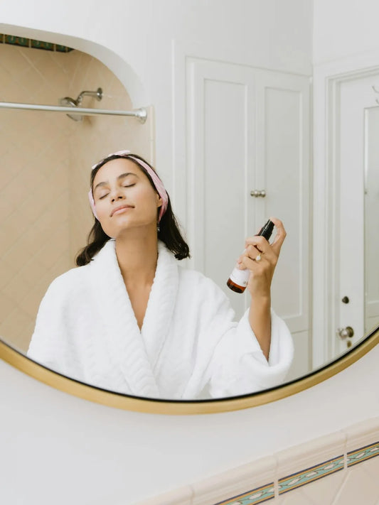 The Luxurious Allure of Natural Skincare: Why You Should Make the Switch Today!